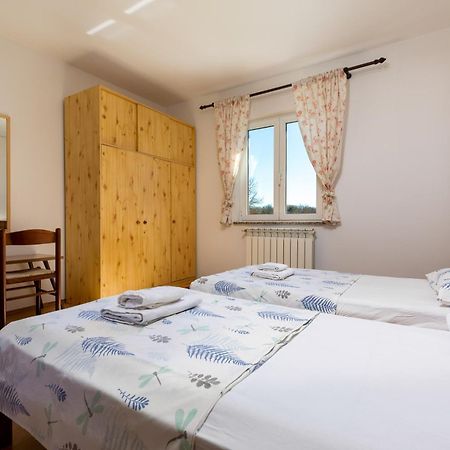 Lovely House Lindi In Porec Bagian luar foto