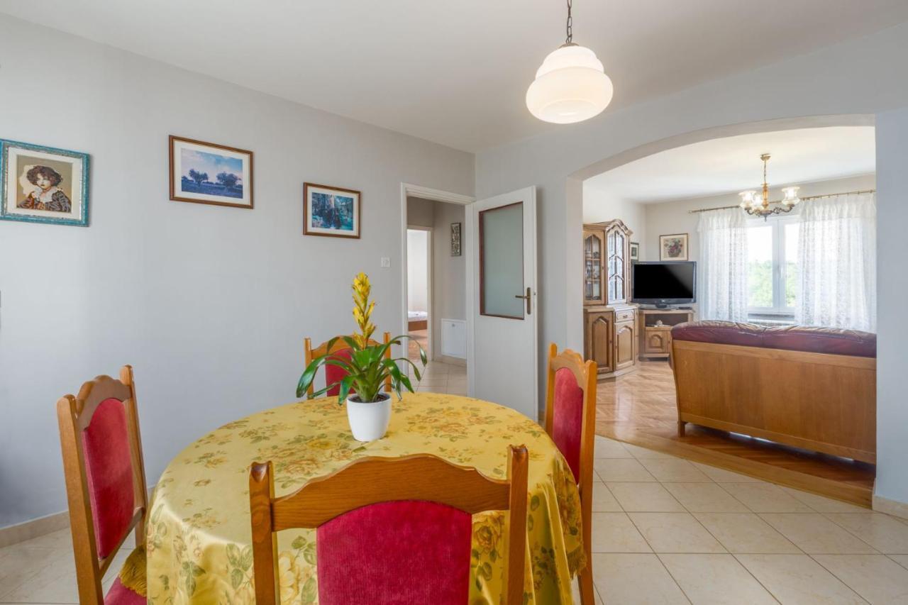 Lovely House Lindi In Porec Bagian luar foto