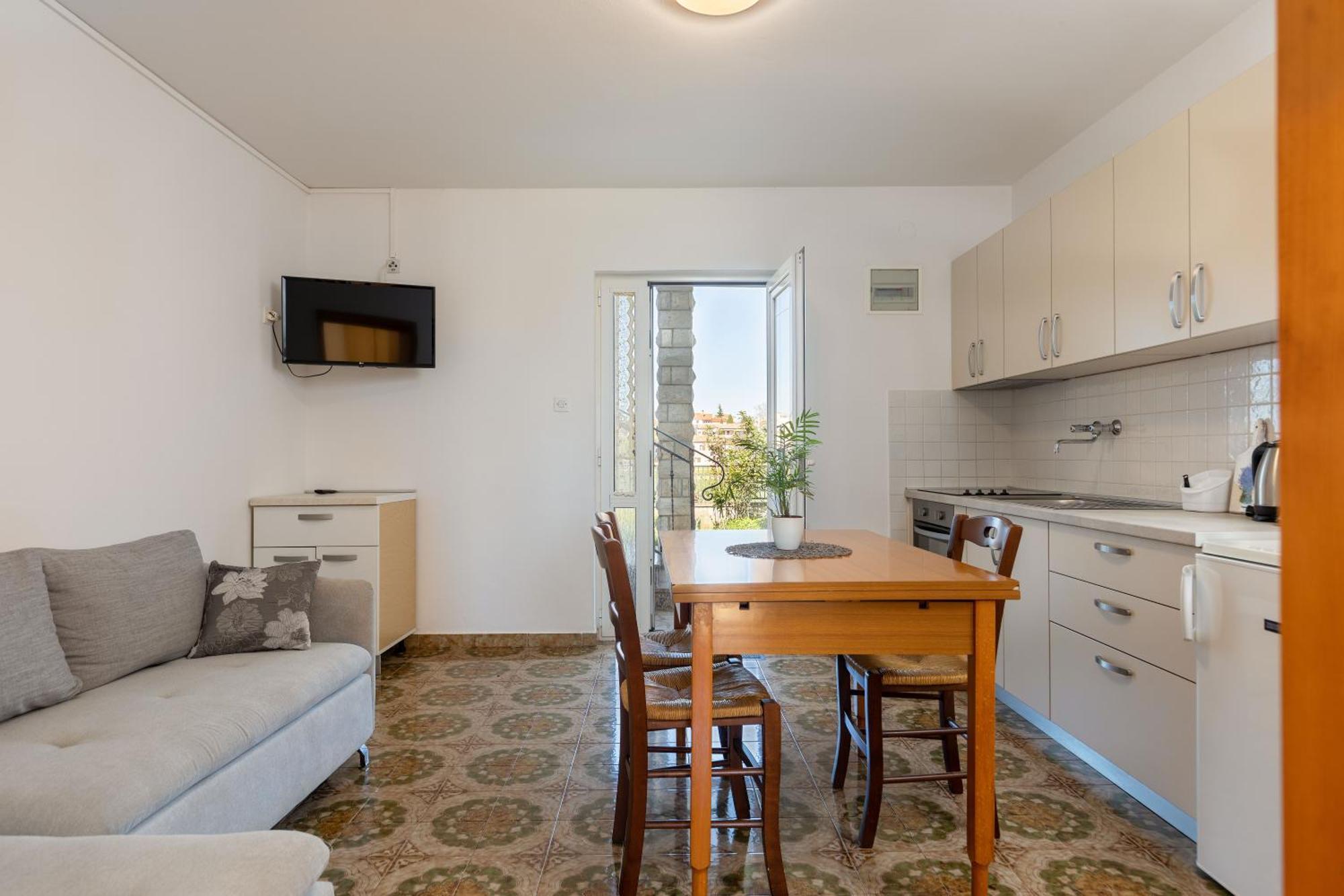 Lovely House Lindi In Porec Bagian luar foto